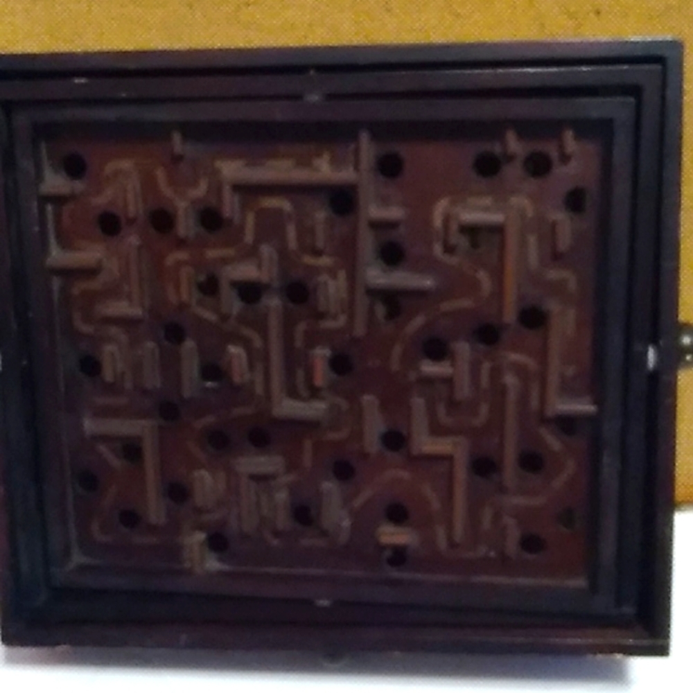 Labyrinth Wooden  Marble 70s Game